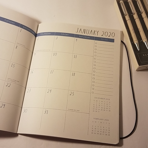 Rae Dunn 2020 Monthly Planner & Pen Set - Picture 8 of 8